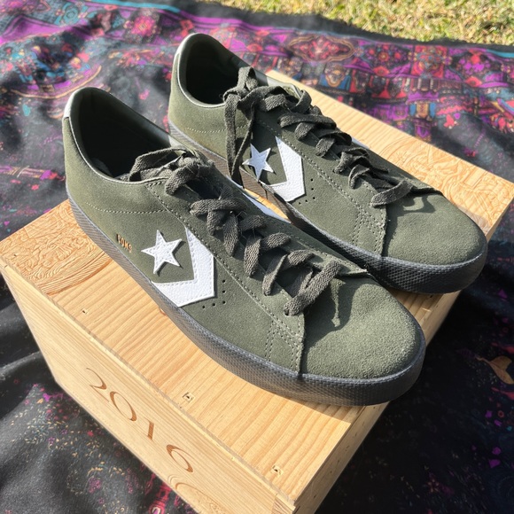 NWOB Converse Suede Army Green Skate Shoes - Men’s Size 9.5 - Picture 4 of 10